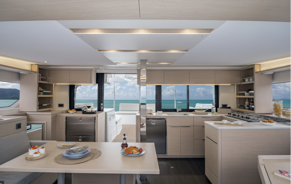Fully equipped galley